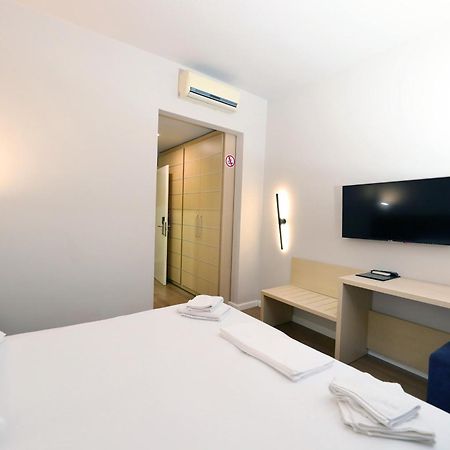 Hotel Libertas Avlonya Dış mekan fotoğraf