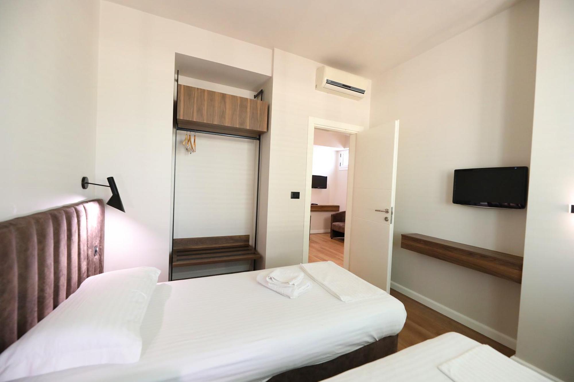 Hotel Libertas Avlonya Dış mekan fotoğraf