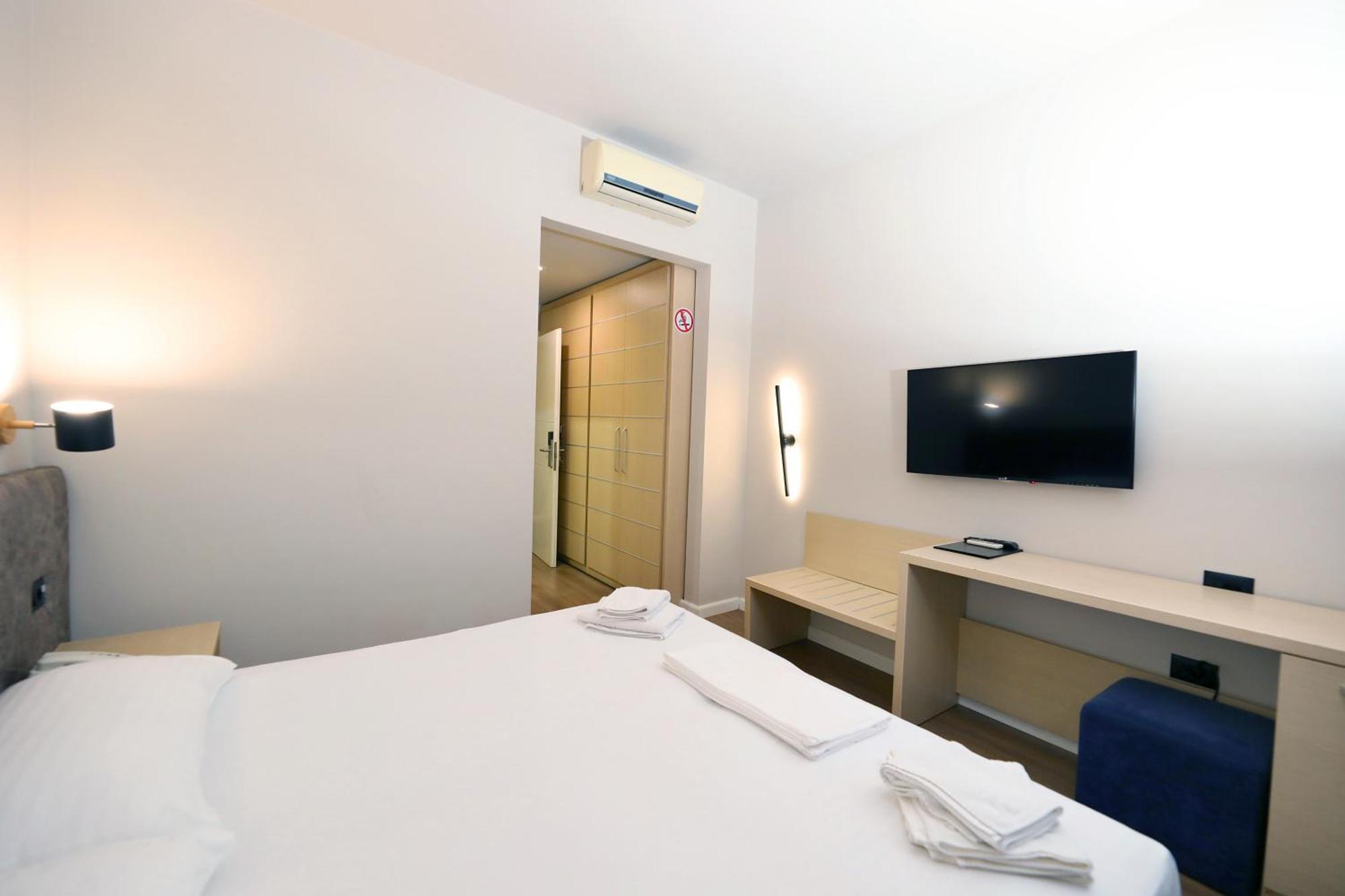 Hotel Libertas Avlonya Dış mekan fotoğraf