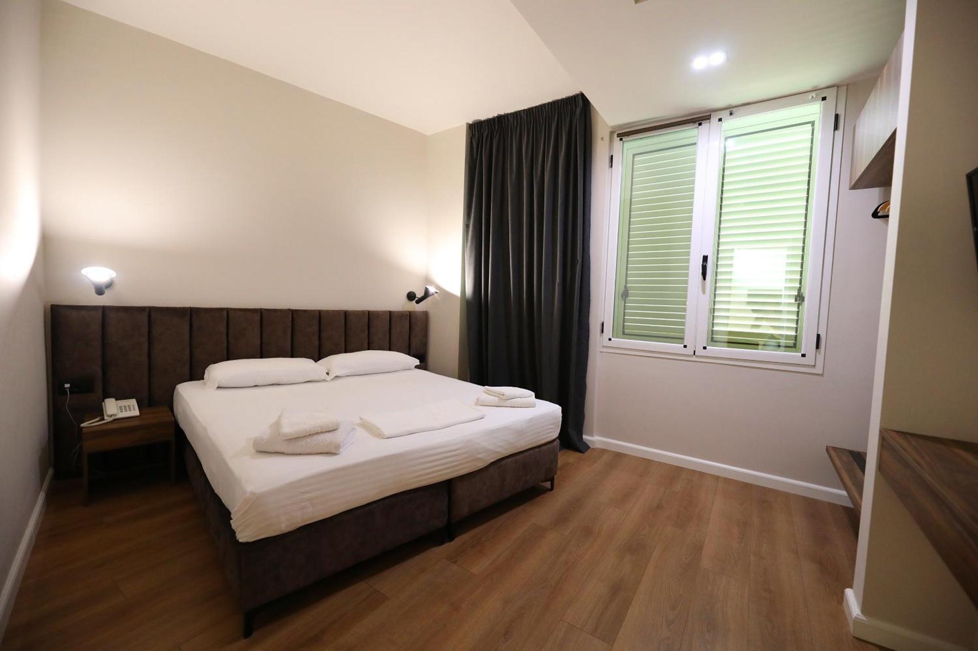 Hotel Libertas Avlonya Dış mekan fotoğraf
